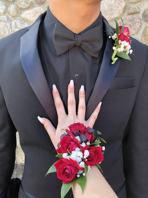 Corsage and Boutonniere Package